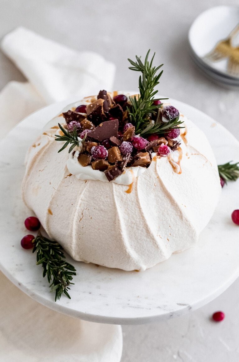 winter pavlova