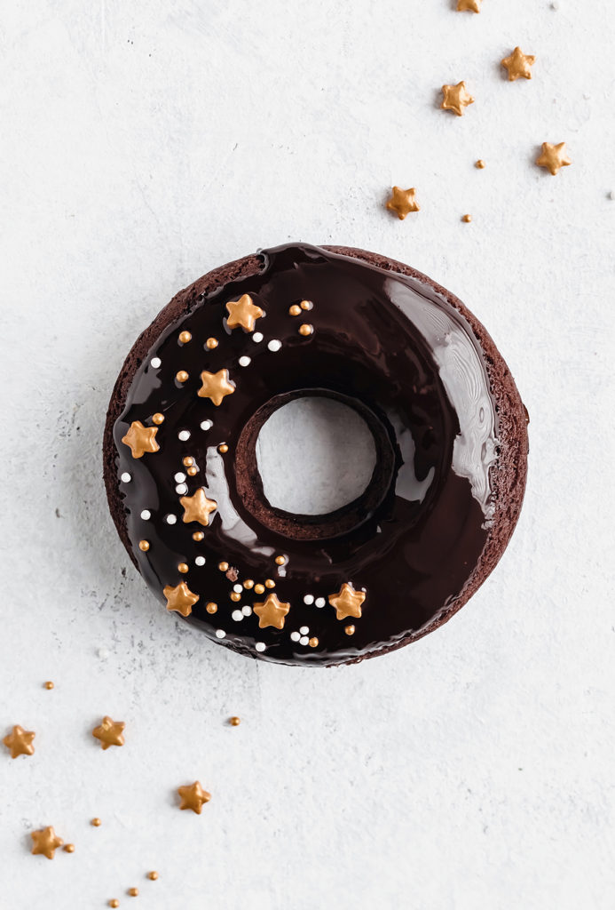 triple chocolate donuts, vegan chocolate donuts