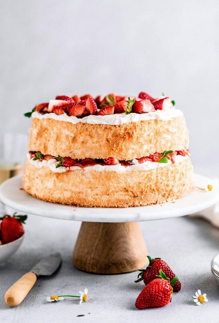 strawberry angel food cake