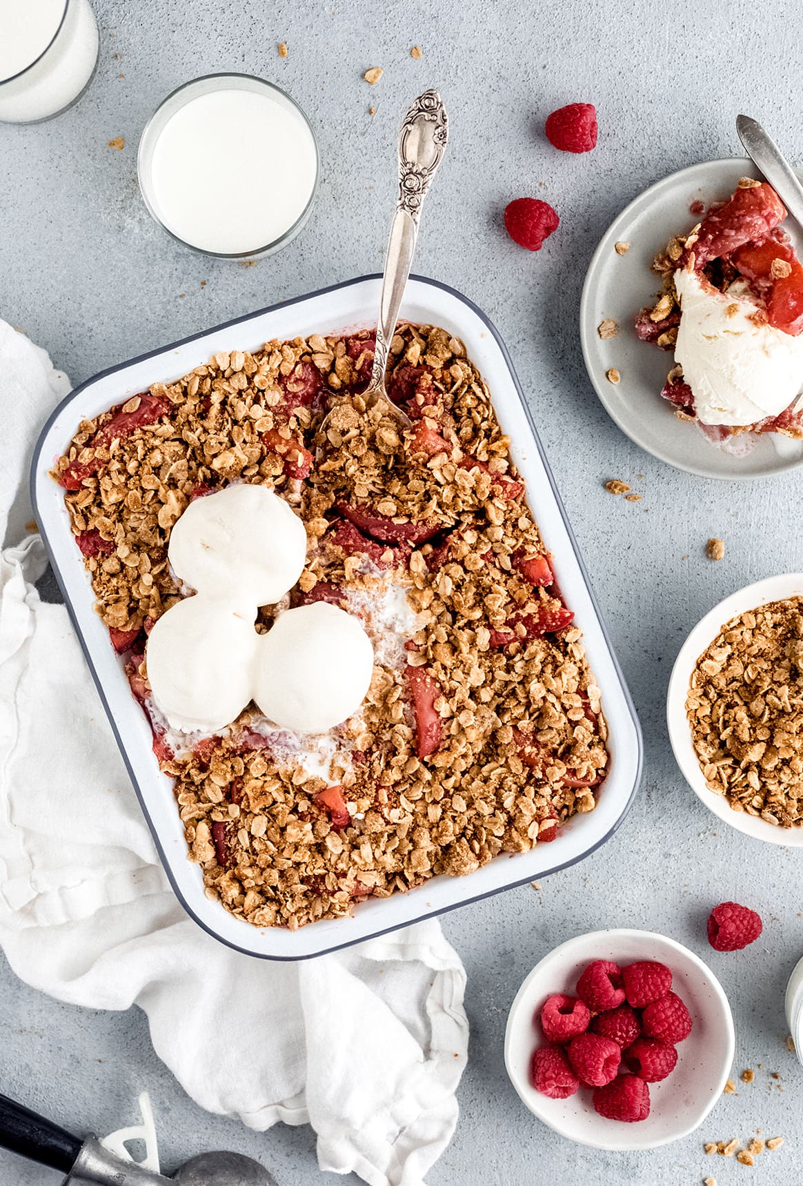 Peach-Raspberry Crisp-image