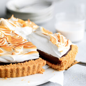 s'mores meringue pie