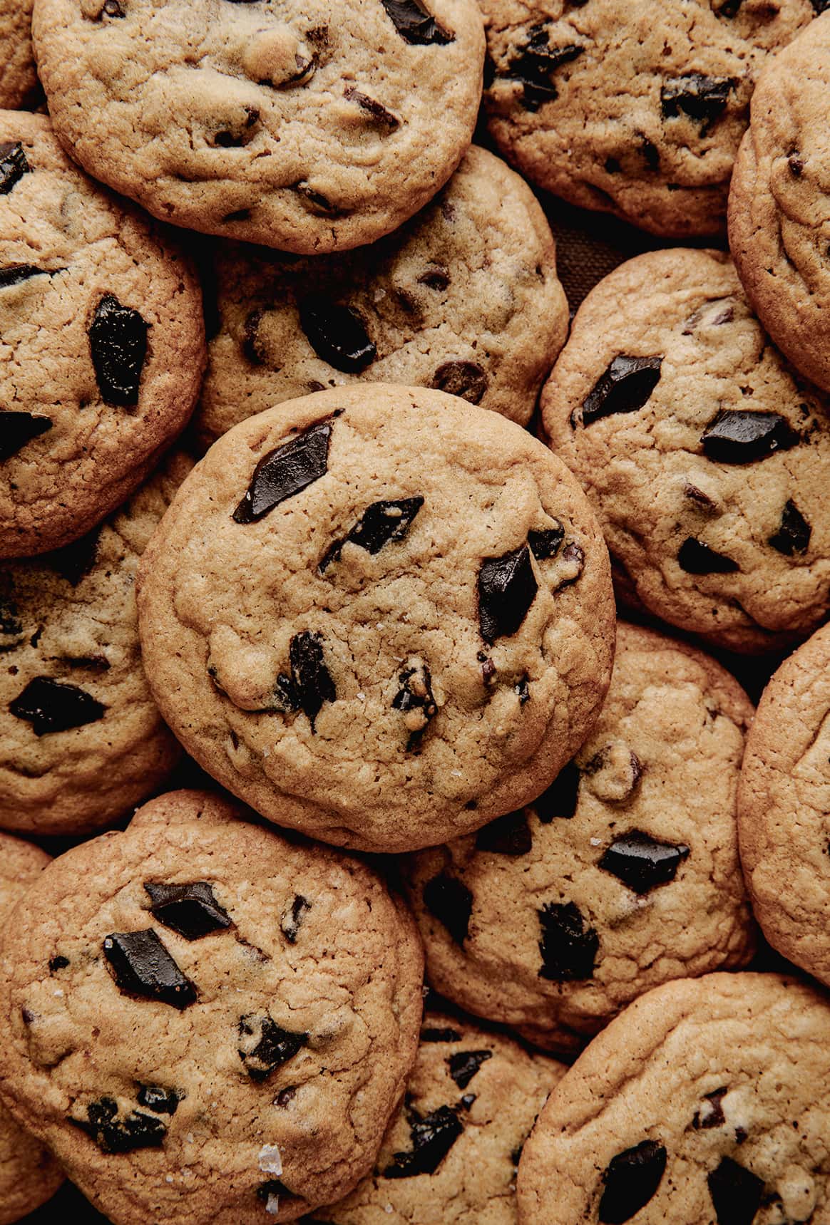 Chocolate Chip Cookies: the best recipe for classic buttery, chewy chocolate  chip cookies