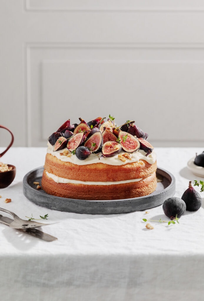 https://yogaofcooking.co/wp-content/uploads/2021/09/fig-almond-cake-2-693x1024.jpg